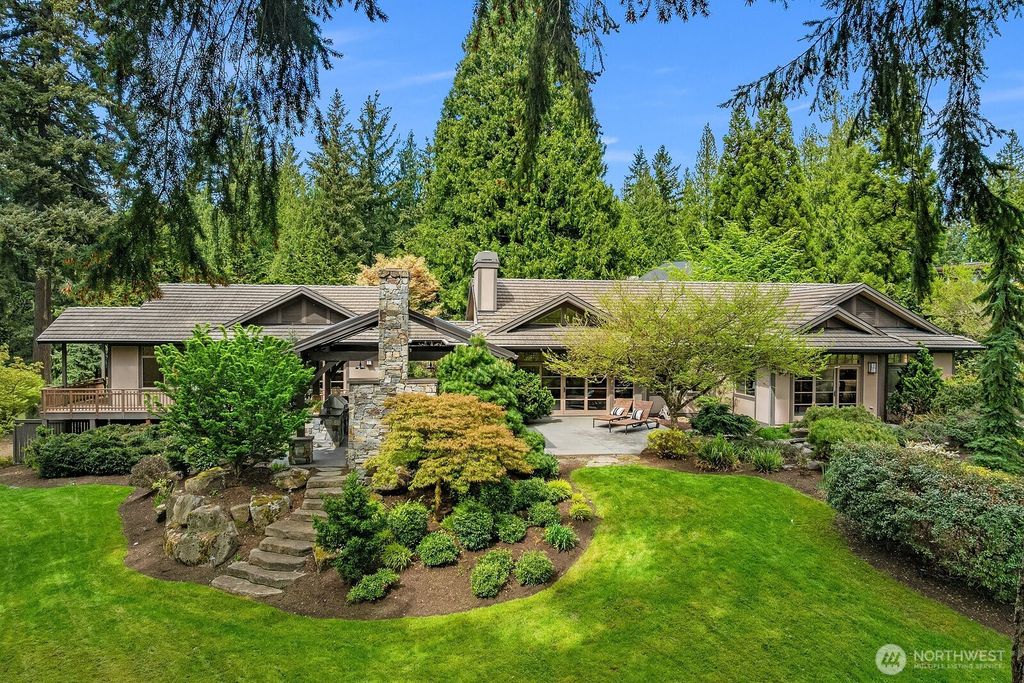 Photo of 20113 SE 30th Street, Sammamish, WA 98075 (MLS # 2513673)