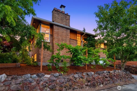 Photo of 3902 S Genesee Street, Seattle, WA 98118 (MLS # 2537669)