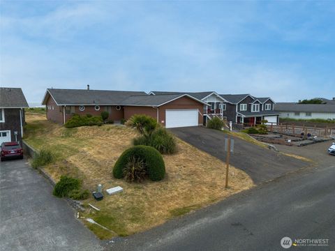 Photo of 32601 G Street, Ocean Park, WA 98640 (MLS # 2398863)