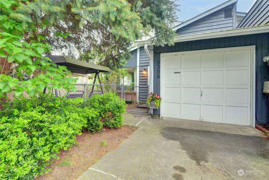 Photo of 5305 101st Place NE, Marysville, WA 98270 (MLS # 2063678)