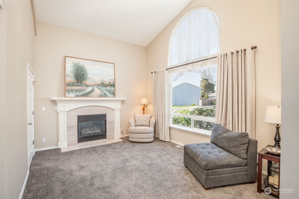 Photo of 13001 SE 305th Place, Auburn, WA 98092 (MLS # 2234344)