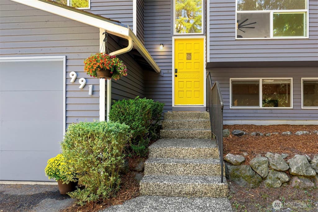Photo of 991 Melia Lane NE, Bremerton, WA 98311 (MLS # 2572869)