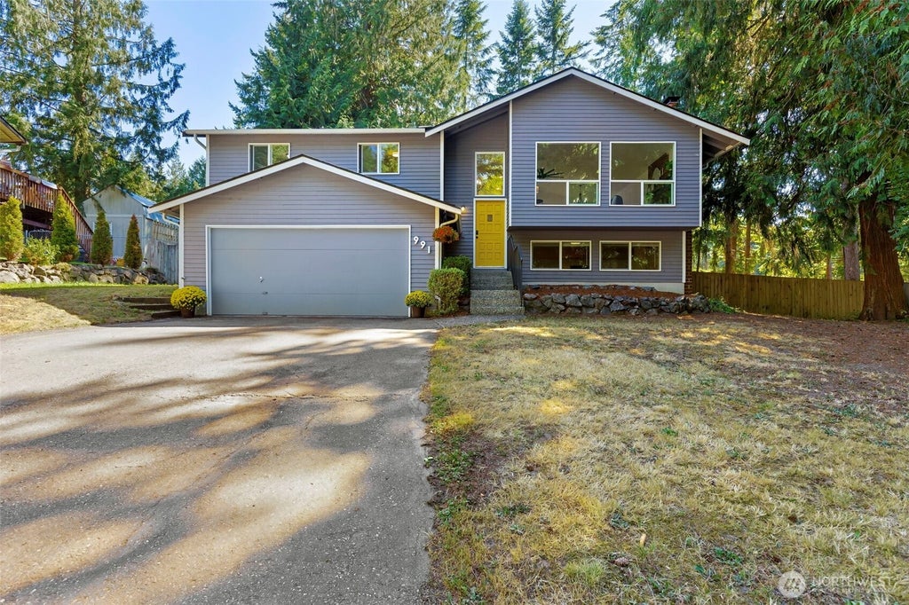 Photo of 991 Melia Lane NE, Bremerton, WA 98311 (MLS # 2572869)
