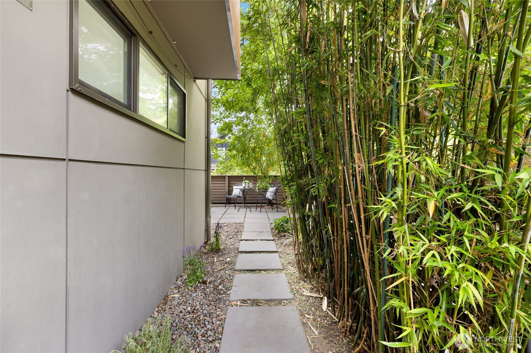 201 20th Avenue E