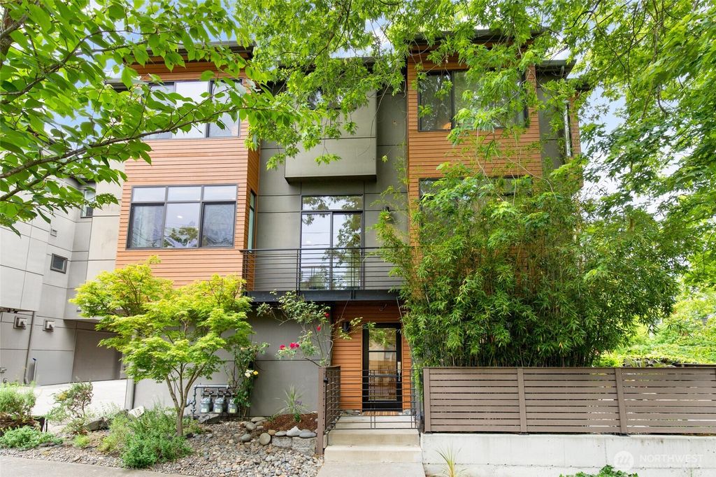 Photo of 201 20th Avenue E, Seattle, WA 98112 (MLS # 2391635)