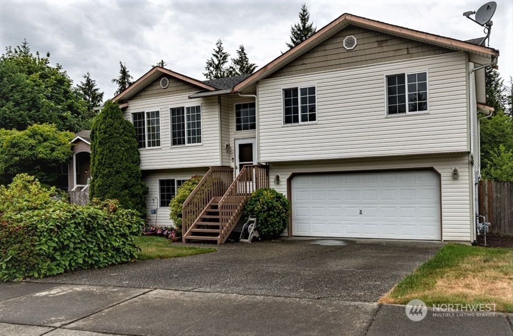 Photo of 19030 Crown Ridge Boulevard, Arlington, WA 98233 (MLS # 2129032)