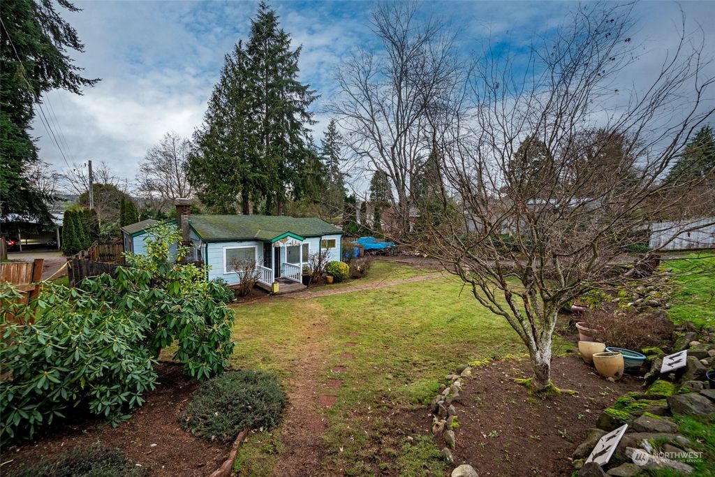 Photo of 12747 37th Avenue NE, Seattle, WA 98125 (MLS # 2194206)
