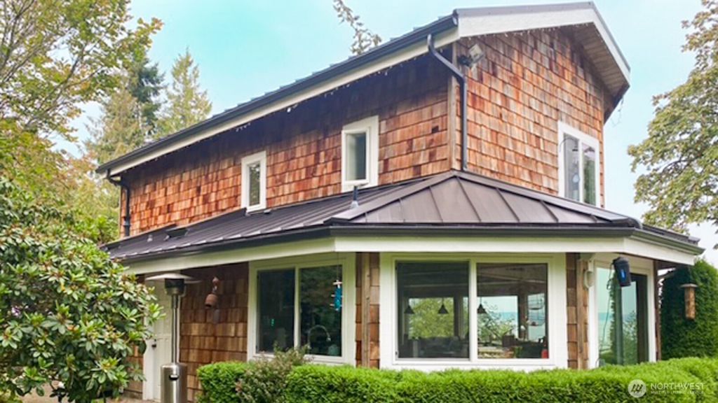 Photo of 31710 Sunrise Beach Court NE, Kingston, WA 98346 (MLS # 2463899)