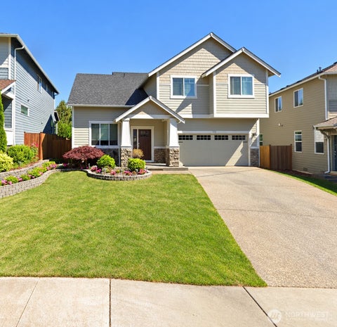 Photo of 1112 SW 338th Street, Federal Way, WA 98023 (MLS # 2589399)