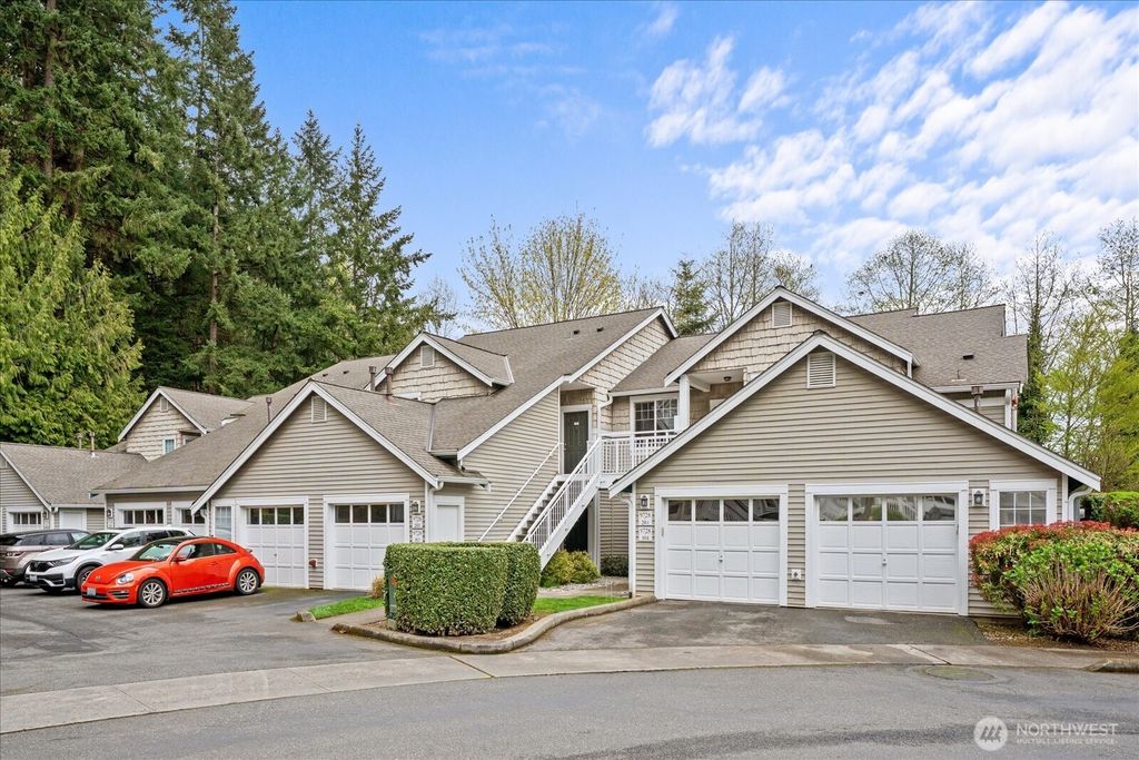 Photo of 9728 178th Place NE #204, Redmond, WA 98052 (MLS # 2513385)