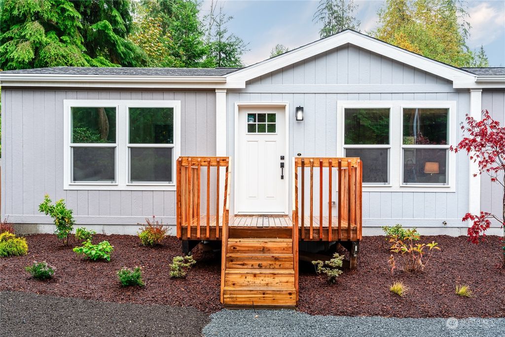 Photo of 19904 Canyon Drive, Granite Falls, WA 98252 (MLS # 2179318)