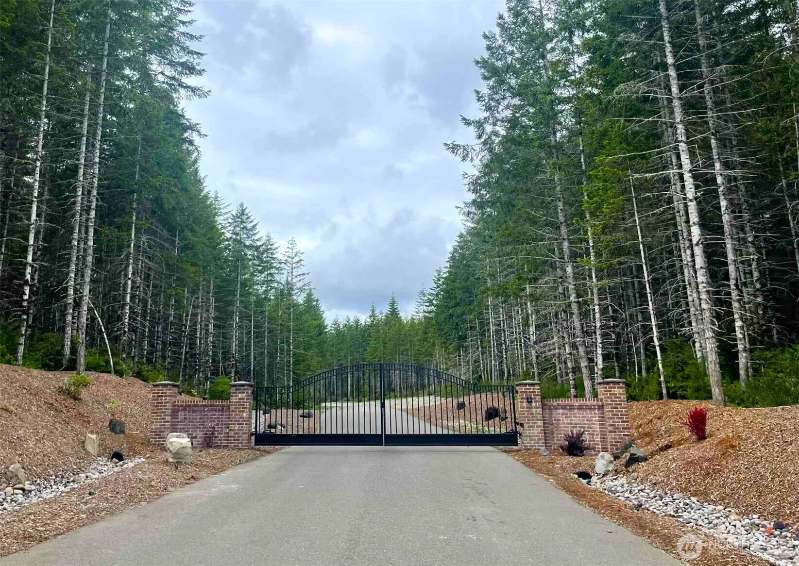 701 W Clear Lake Drive