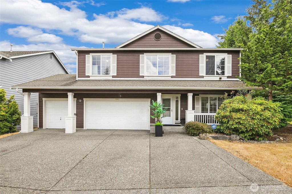 Photo of 17803 SE 257th Street, Covington, WA 98042 (MLS # 2576542)