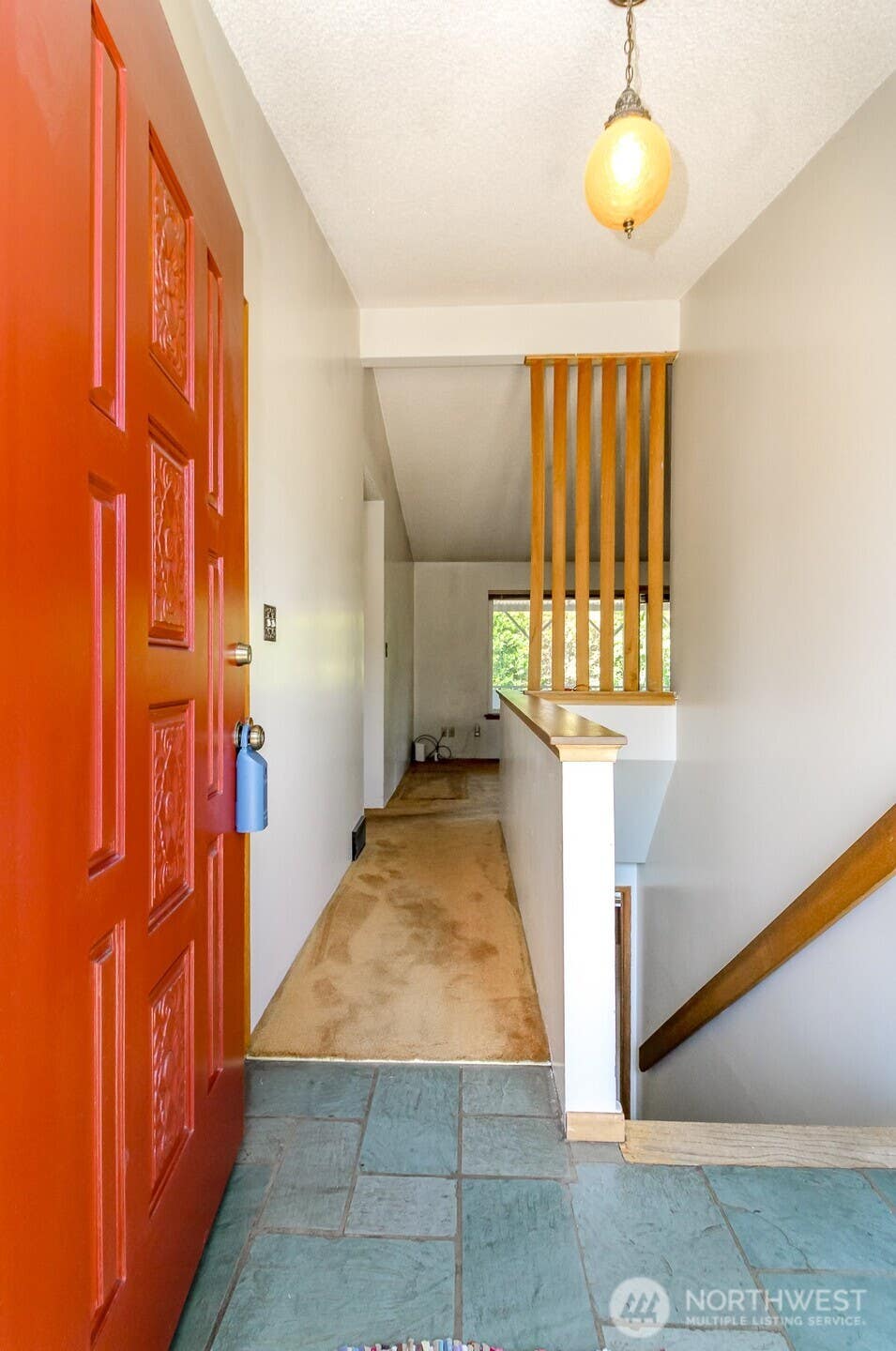 Photo of 105 156th Avenue NE, Bellevue, WA 98007 (MLS # 2550348)