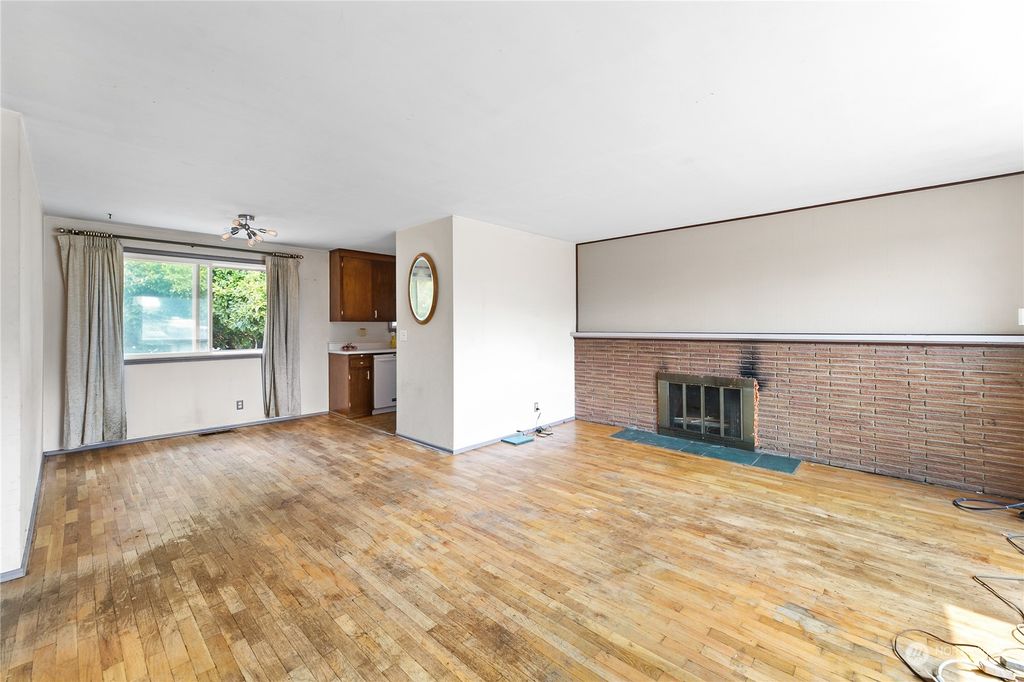 Photo of 18944 33rd Avenue S, SeaTac, WA 98188 (MLS # 2148200)