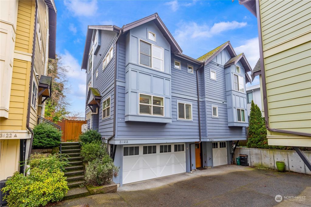Photo of 3118 Franklin Avenue E #B, Seattle, WA 98102 (MLS # 2328246)