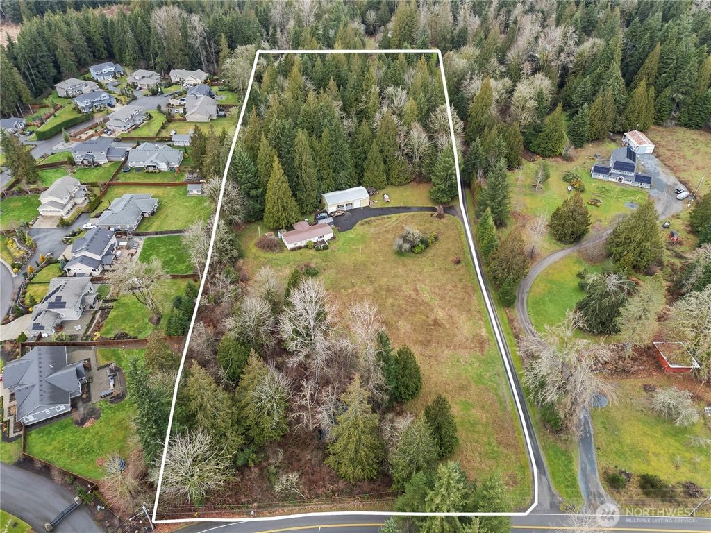 Photo of 11414 212th Avenue SE, Snohomish, WA 98290 (MLS # 2463506)