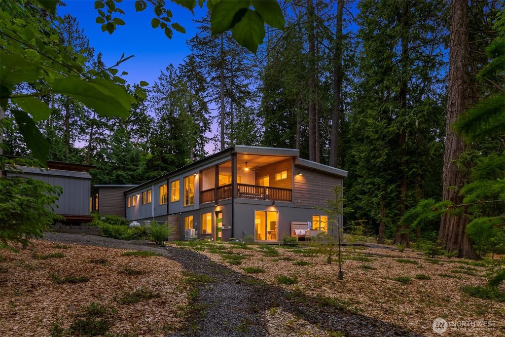Photo of 9720 NE Lofgren Road, Bainbridge Island, WA 98110 (MLS # 2529876)