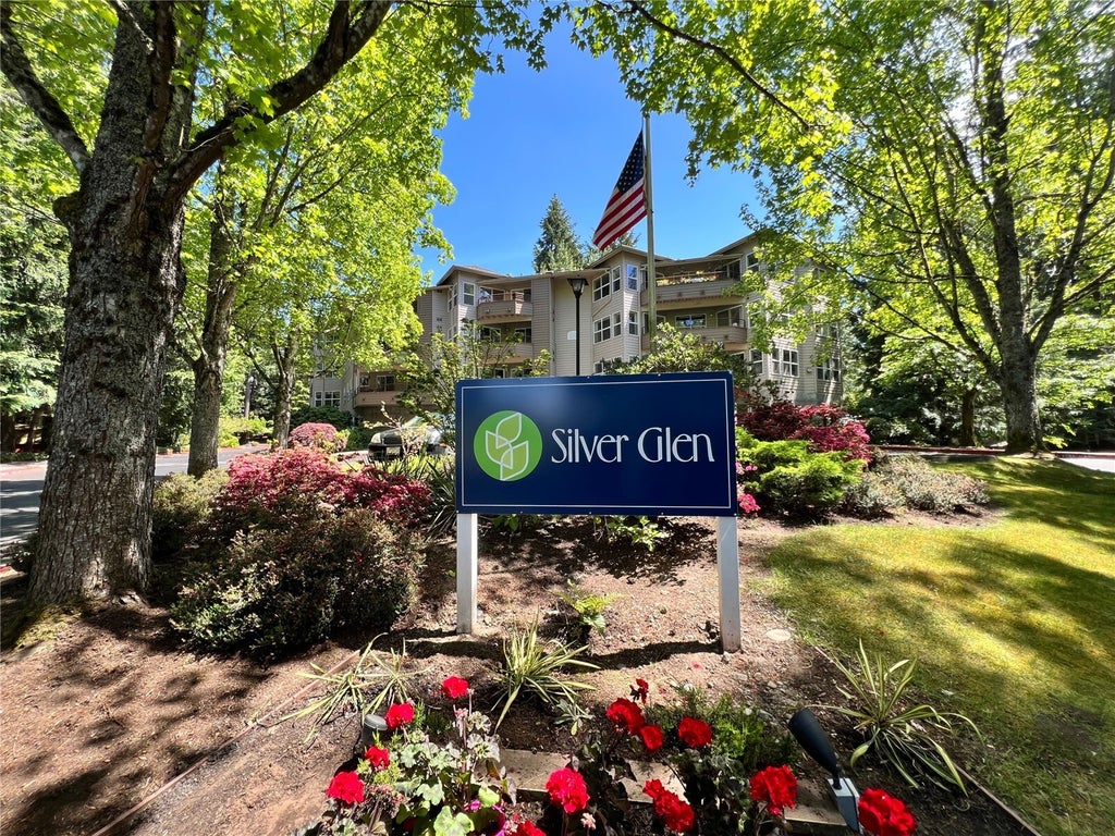 Photo of 1750 152nd Avenue NE #C204, Bellevue, WA 98007 (MLS # 2591515)