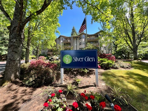 Photo of 1750 152nd Avenue NE #C204, Bellevue, WA 98007 (MLS # 2591515)