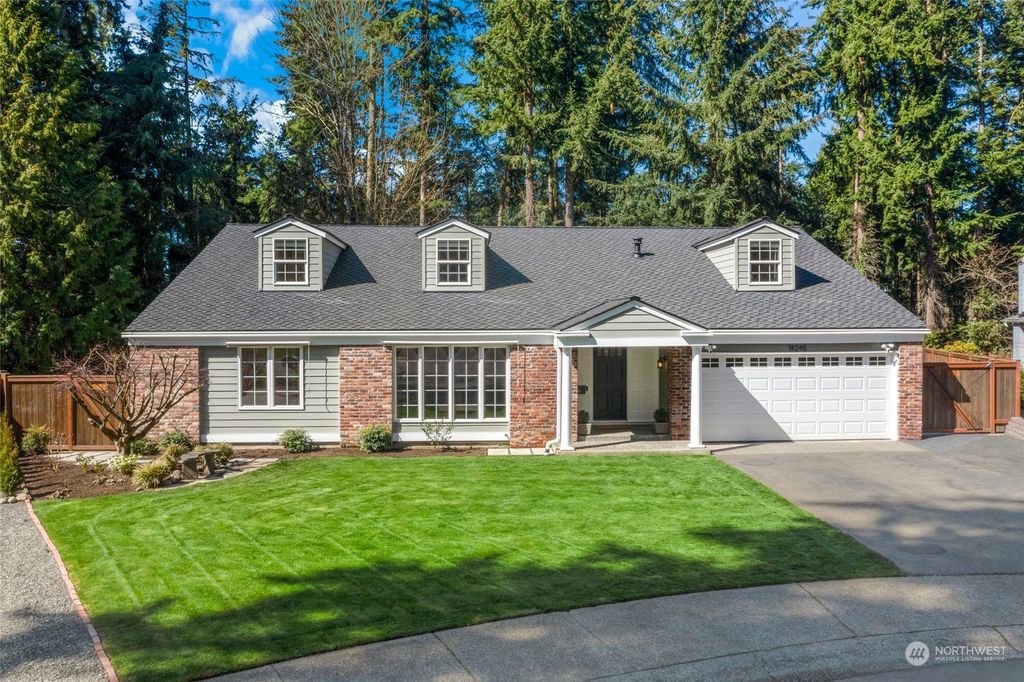 Photo of 14245 117th Avenue NE, Kirkland, WA 98034 (MLS # 2048691)