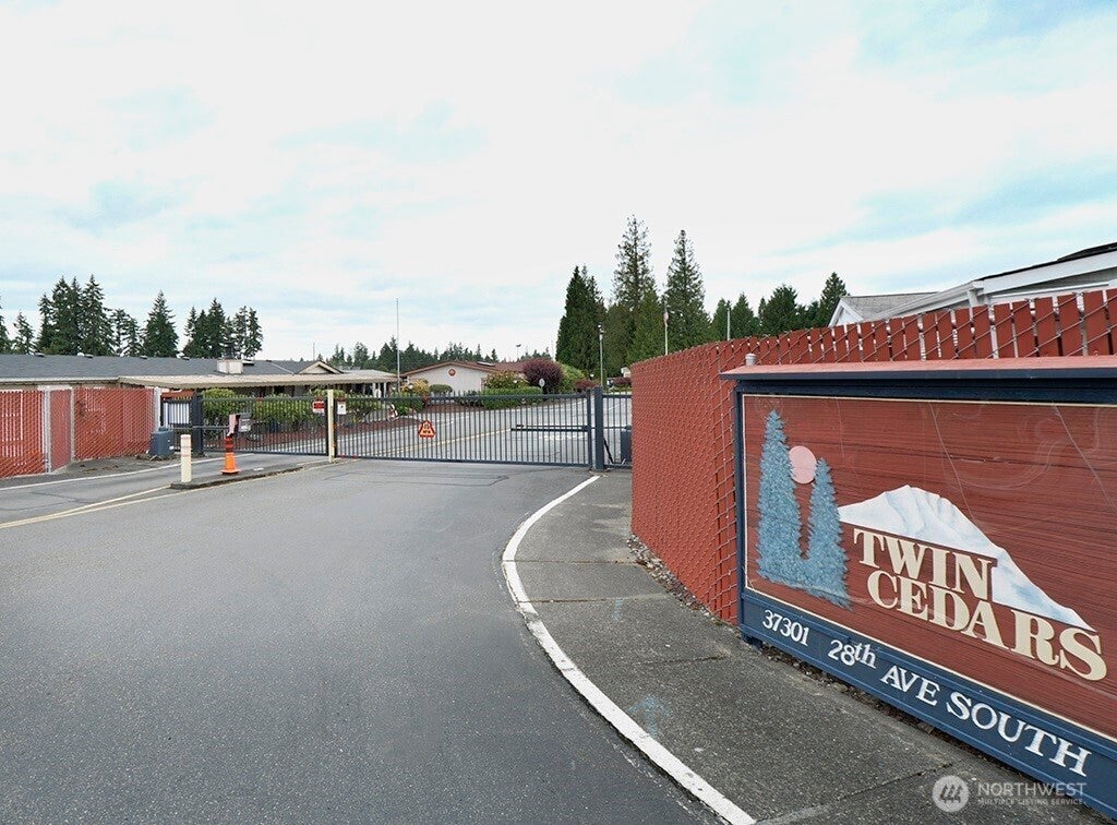Photo of 37301 28th Avenue S, Federal Way, WA 98023 (MLS # 2538300)