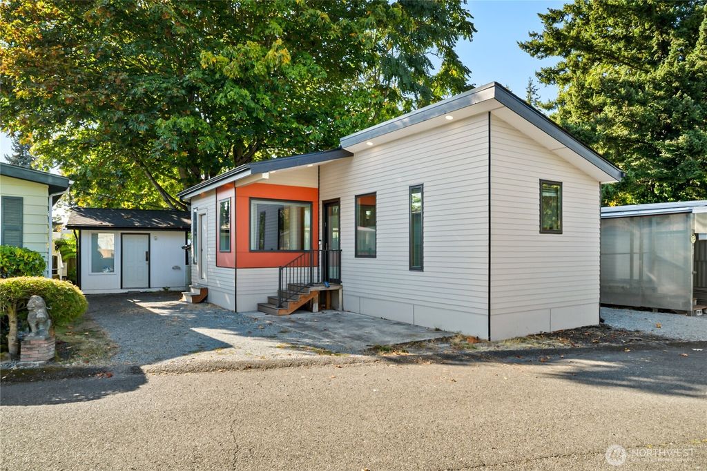 Photo of 1645 S 272nd Street #55, Federal Way, WA 98003 (MLS # 2438736)