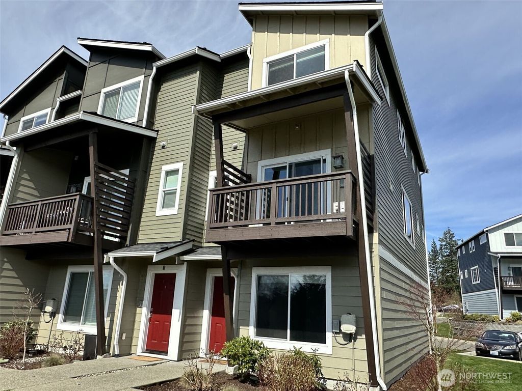 Photo of 17541 110th Ave E Ave #A, Puyallup, WA 98374 (MLS # 2499915)