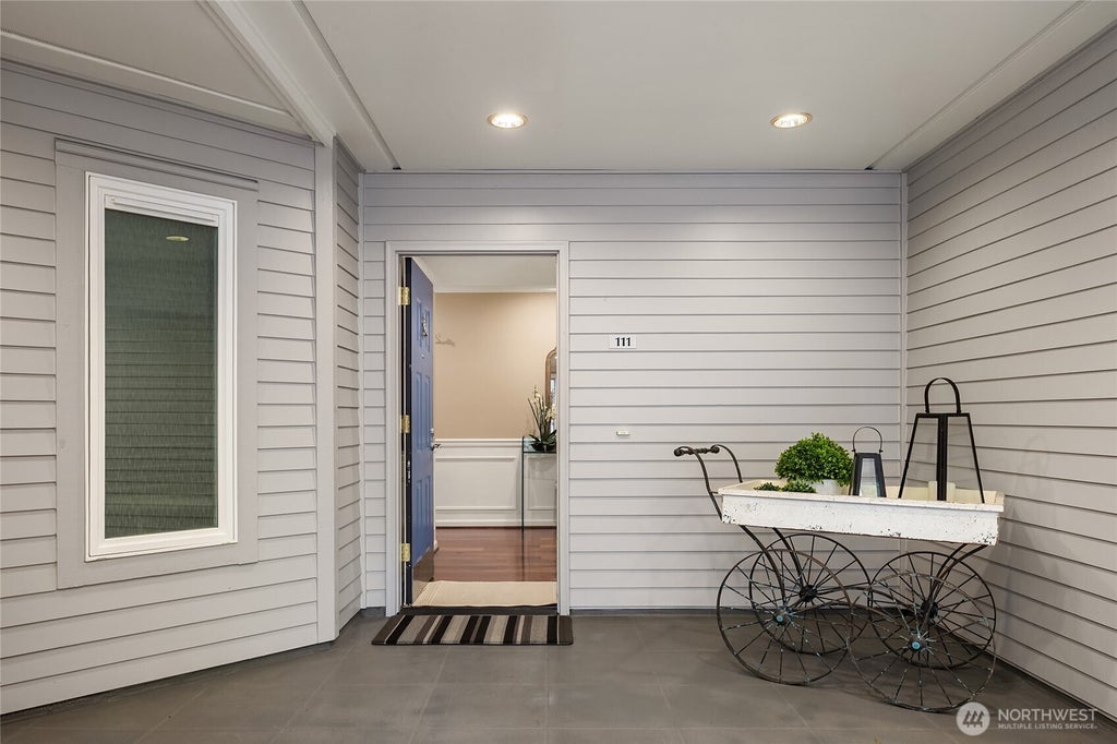 Photo of 410 2nd Avenue S #111, Kirkland, WA 98033 (MLS # 2588469)