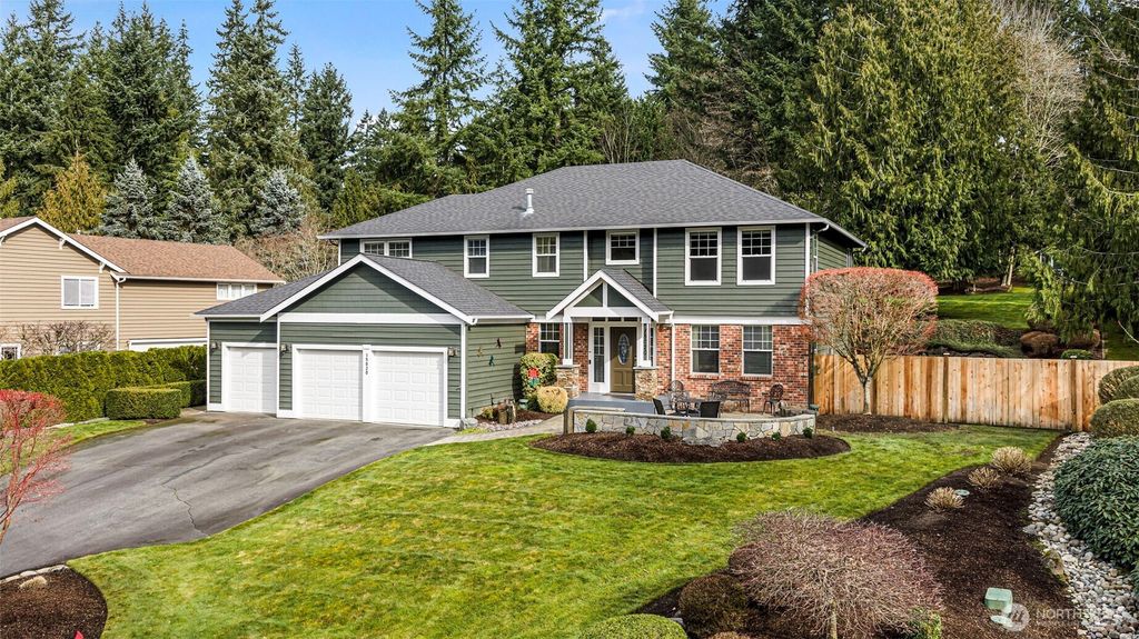 Photo of 15020 225th Avenue NE, Woodinville, WA 98077 (MLS # 2482694)