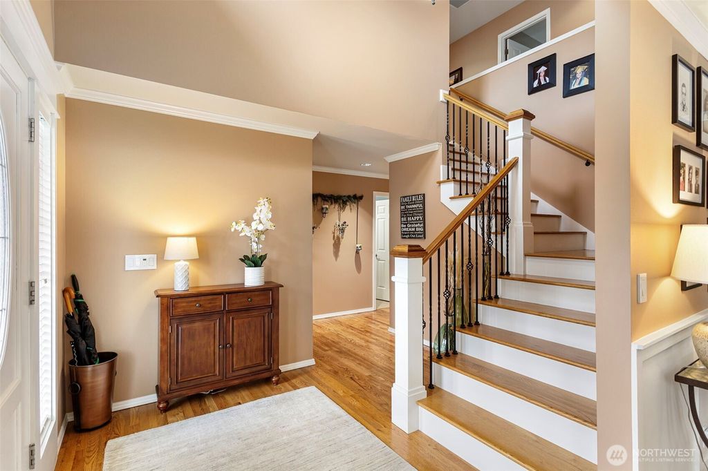 Photo of 15020 225th Avenue NE, Woodinville, WA 98077 (MLS # 2482694)