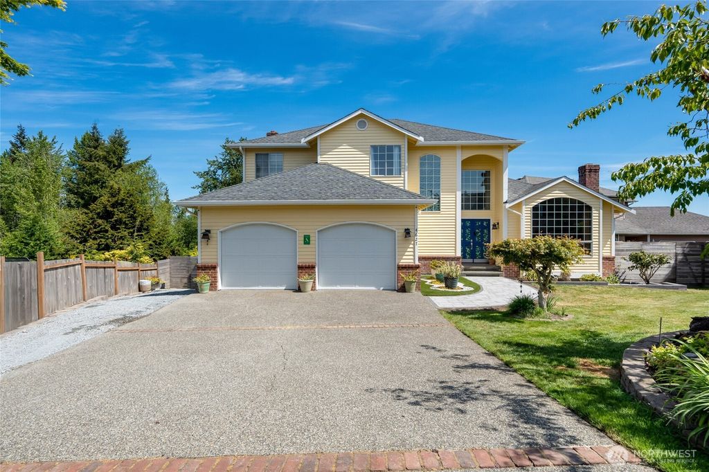 Photo of 4627 118th Street SE, Everett, WA 98208 (MLS # 2368314)