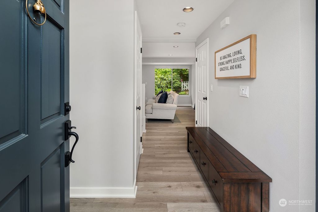 Photo of 16169 SE 33rd Circle, Bellevue, WA 98008 (MLS # 2245575)