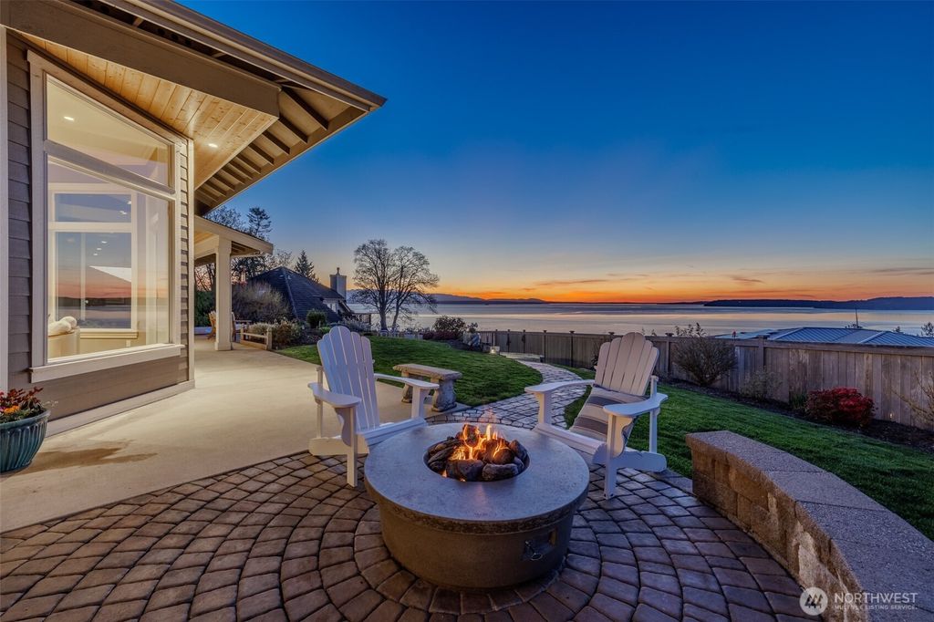 Photo of 7309 164th Place SW, Edmonds, WA 98026 (MLS # 2507652)