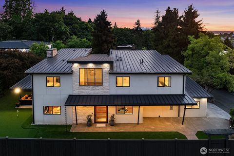 Photo of 107 6th Street S, Kirkland, WA 98033 (MLS # 2525291)