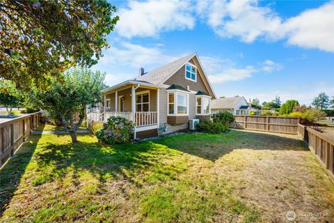 Photo of 1108 C Avenue, Anacortes, WA 98221 (MLS # 2438669)