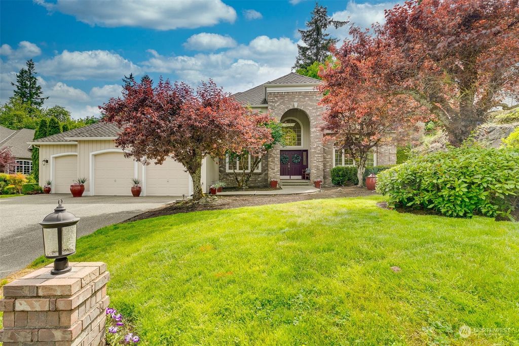 Photo of 6197 156th Place SE, Bellevue, WA 98006 (MLS # 2075540)