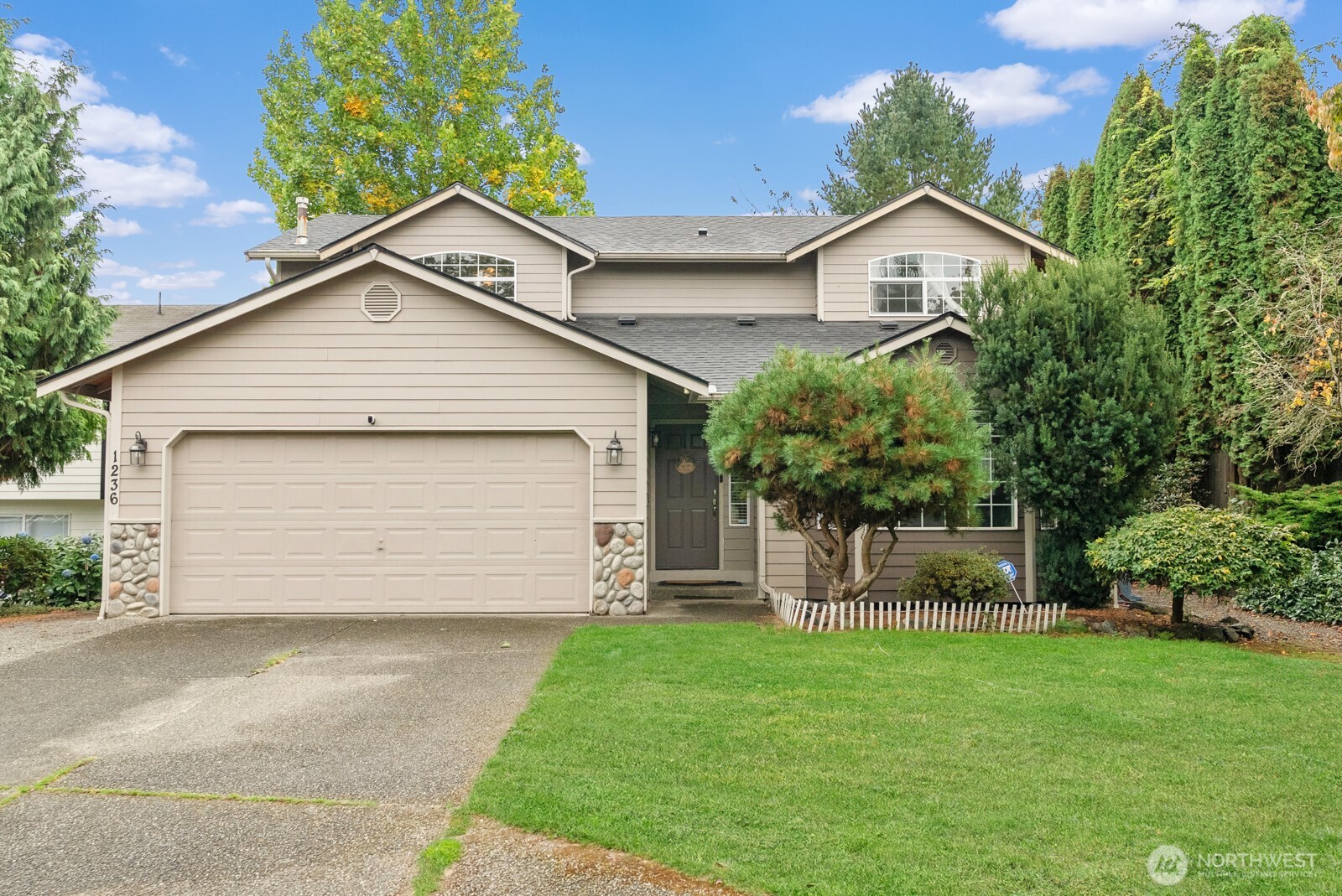1236 29th Avenue Ct SW