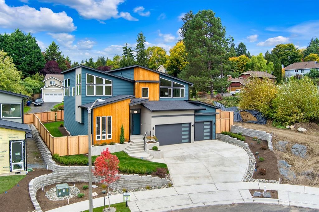 Photo of 10040 NE 196th Place, Bothell, WA 98011 (MLS # 2175143)