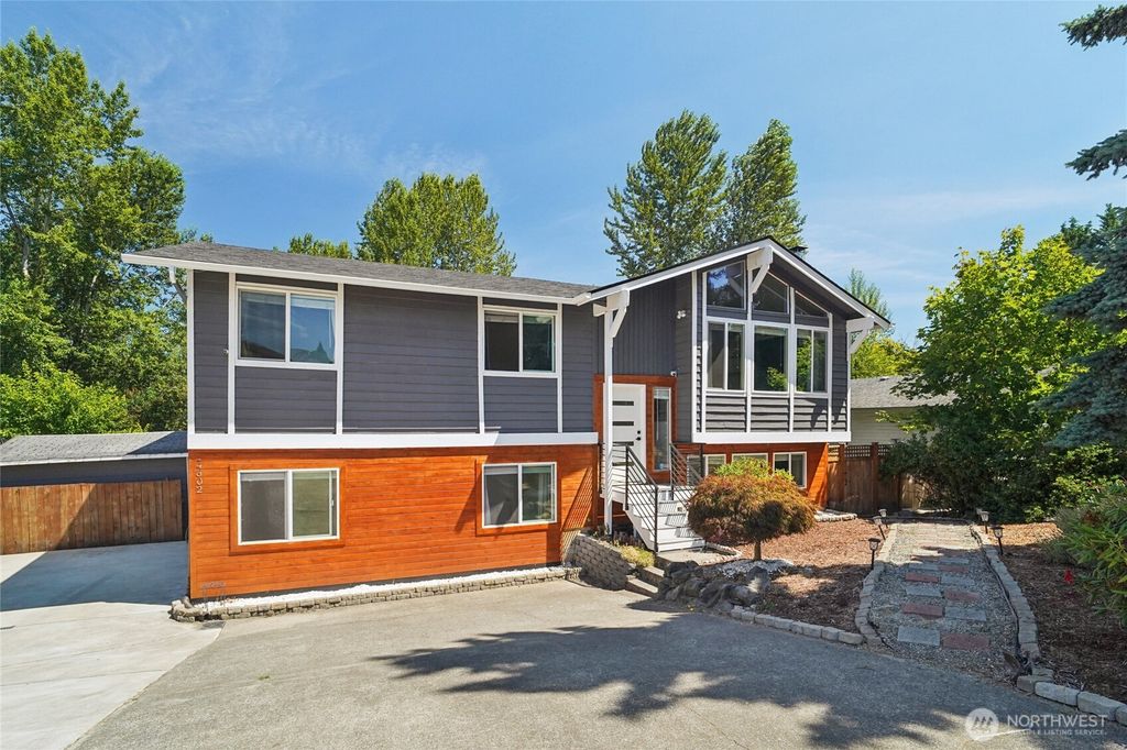 Photo of 14602 SE 274th Street, Kent, WA 98042 (MLS # 2448231)