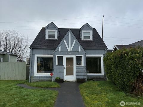 Photo of 1907 Simpson Avenue, Aberdeen, WA 98520 (MLS # 2489592)