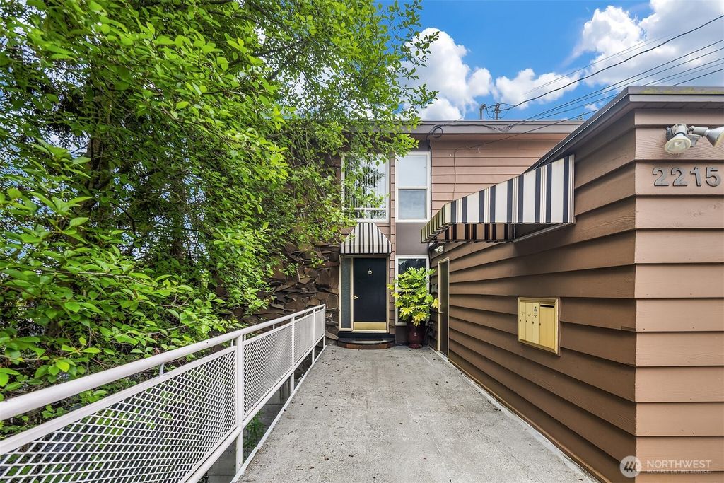 Photo of 2215 W Raye Street, Seattle, WA 98199 (MLS # 2525633)