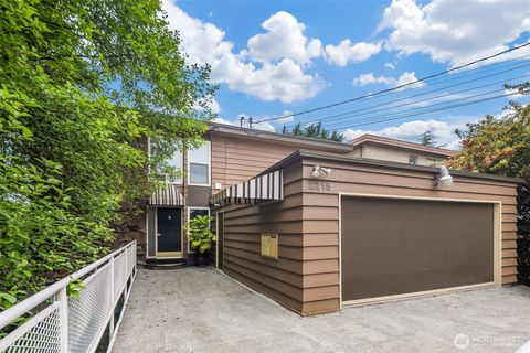 Photo of 2215 W Raye Street, Seattle, WA 98199 (MLS # 2525633)
