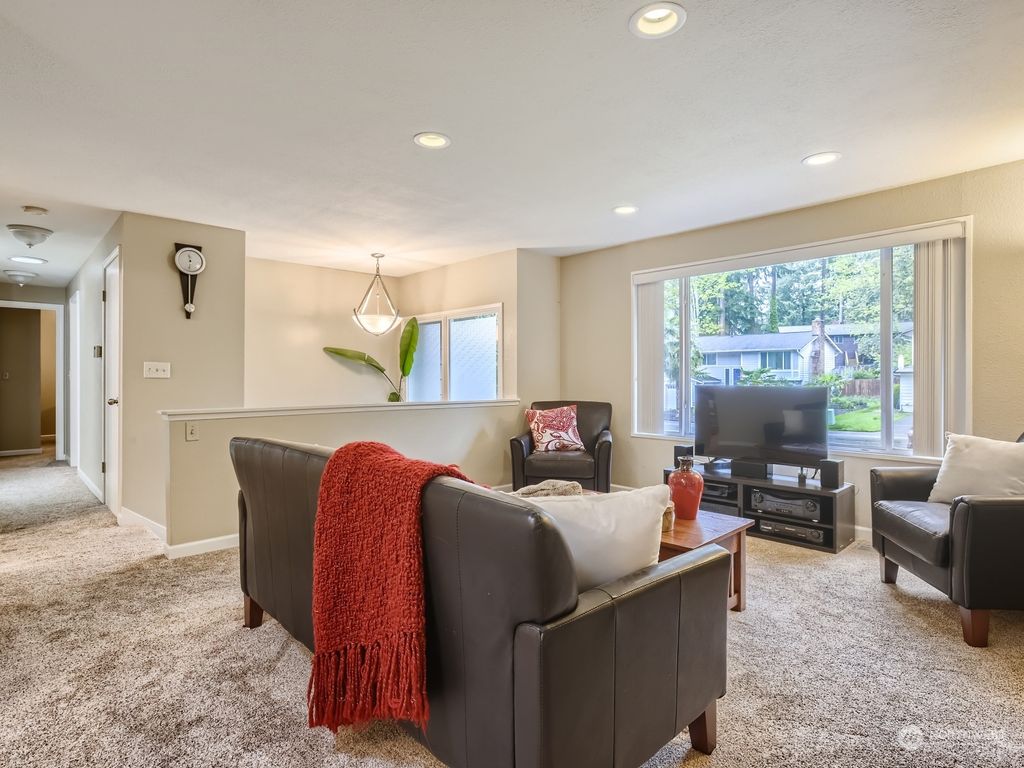 Photo of 12715 NE 136th Street, Kirkland, WA 98034 (MLS # 2065742)