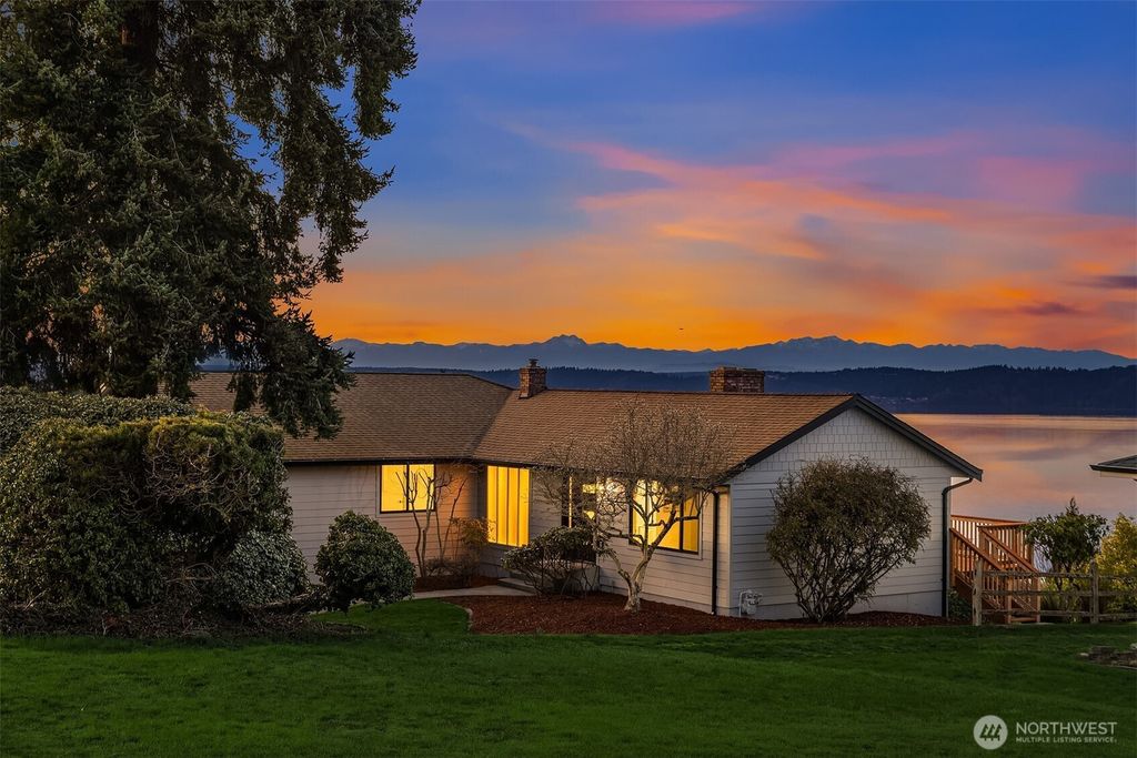 Photo of 1298 SW 301st Street, Federal Way, WA 98023 (MLS # 2473286)