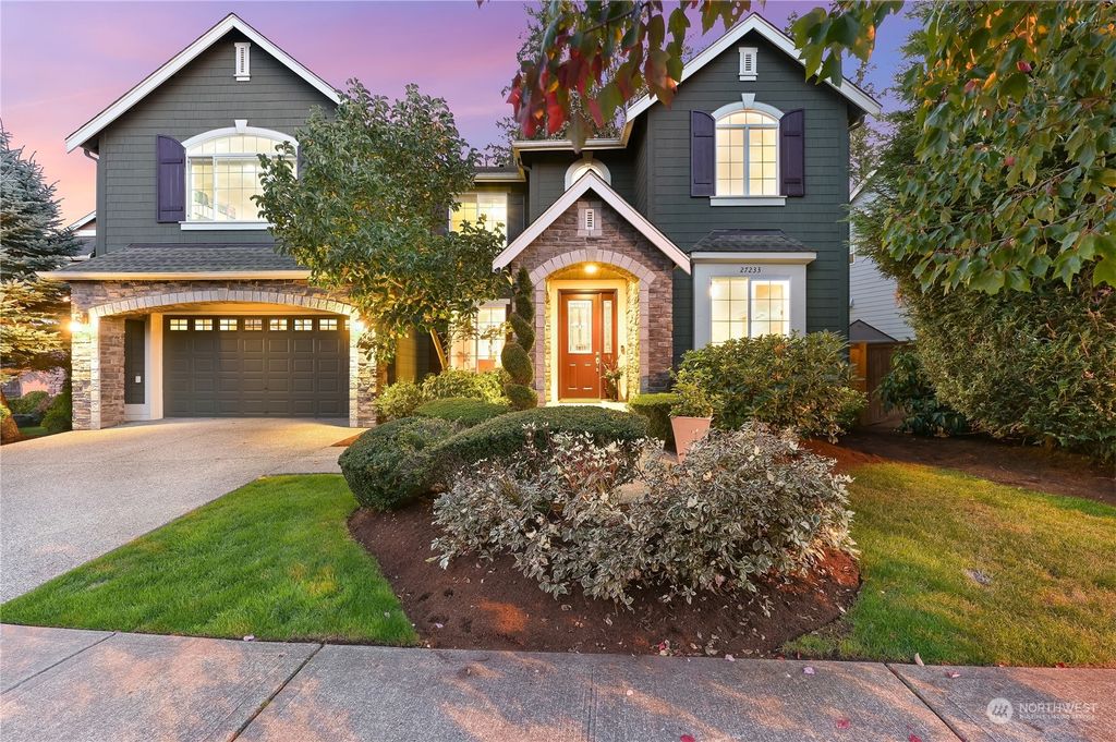 Photo of 27233 SE 18th Place, Sammamish, WA 98075 (MLS # 2001595)