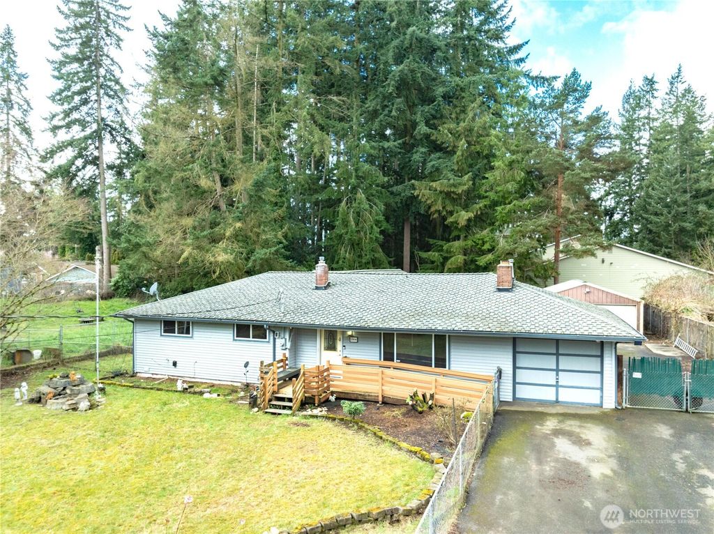 Photo of 22014 54th Avenue W, Mountlake Terrace, WA 94043 (MLS # 2466352)