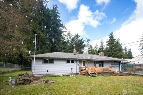 Photo of 22014 54th Avenue W, Mountlake Terrace, WA 98043 (MLS # 2466352)