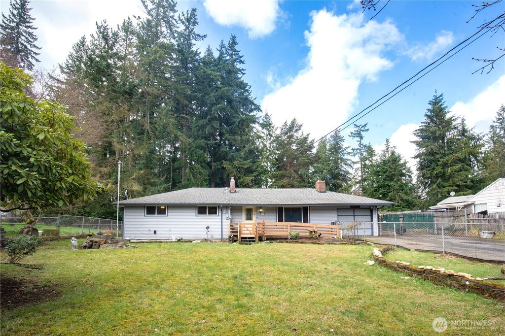Photo of 22014 54th Avenue W, Mountlake Terrace, WA 98043 (MLS # 2466352)