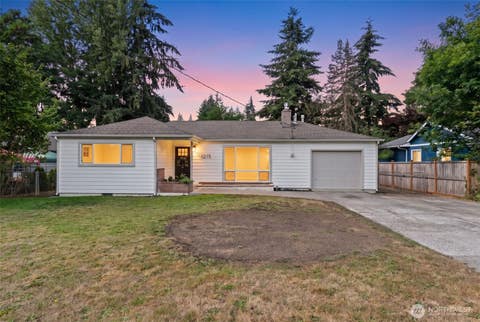 Photo of 1215 Hall Street SE, Lacey, WA 98503 (MLS # 2568425)